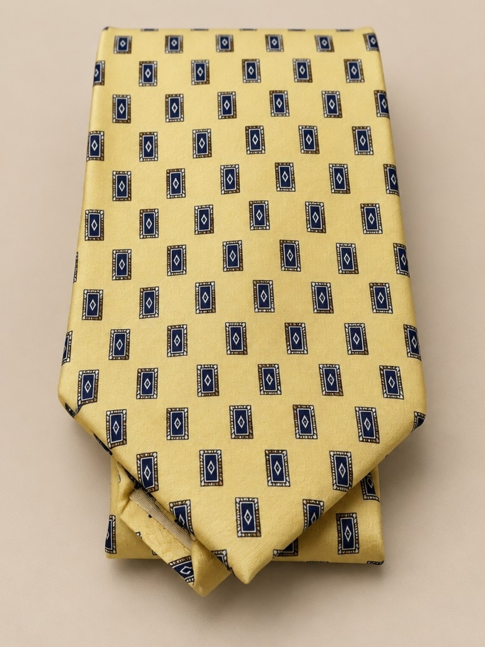 Stafford Men's Silk Tie with Geometric Pattern